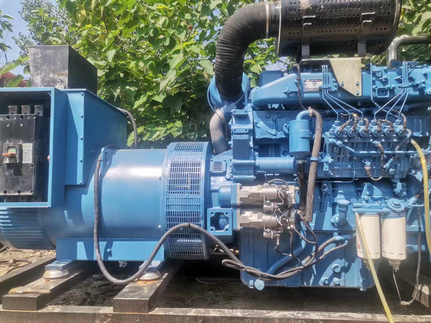 灵台详细说明降低 800kW 柴油发电机输出电流波动的方法